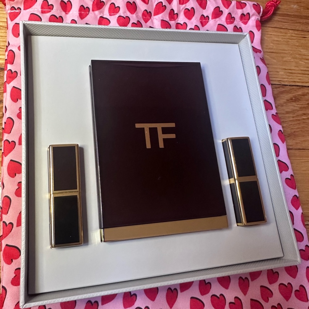 Tom Ford‎ eyeshadow and lipstick set